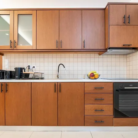 Town, 3 Min To - Kyma 4 Apartment