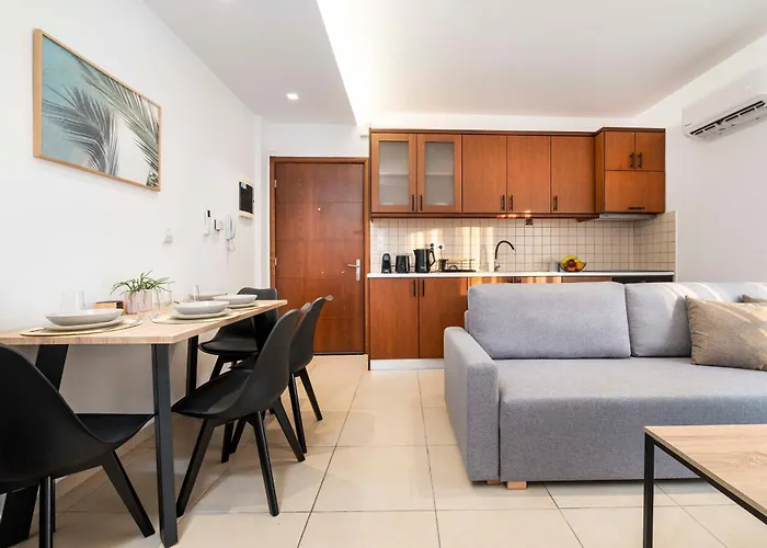 Town, 3 Min To - Kyma 4 Apartman