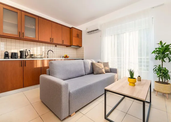 Apartament Sunny - 3 Min Walk To & Town - Iv Kos