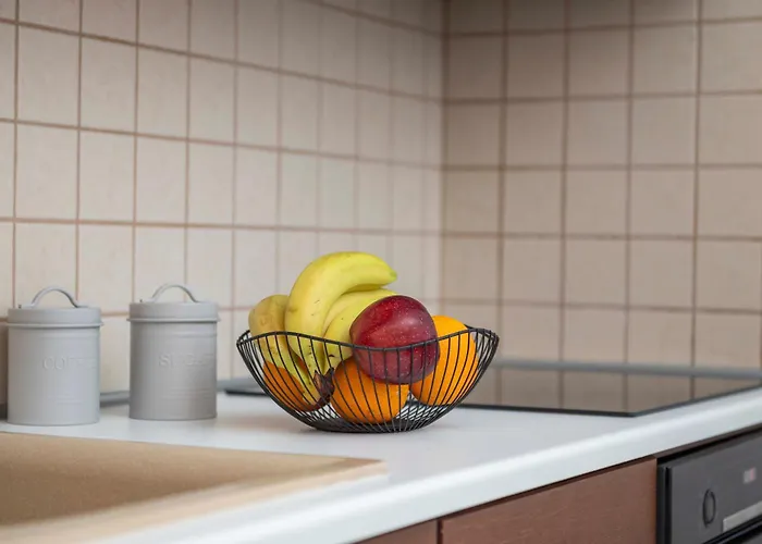 Town, 3 Min To - Kyma 4 *